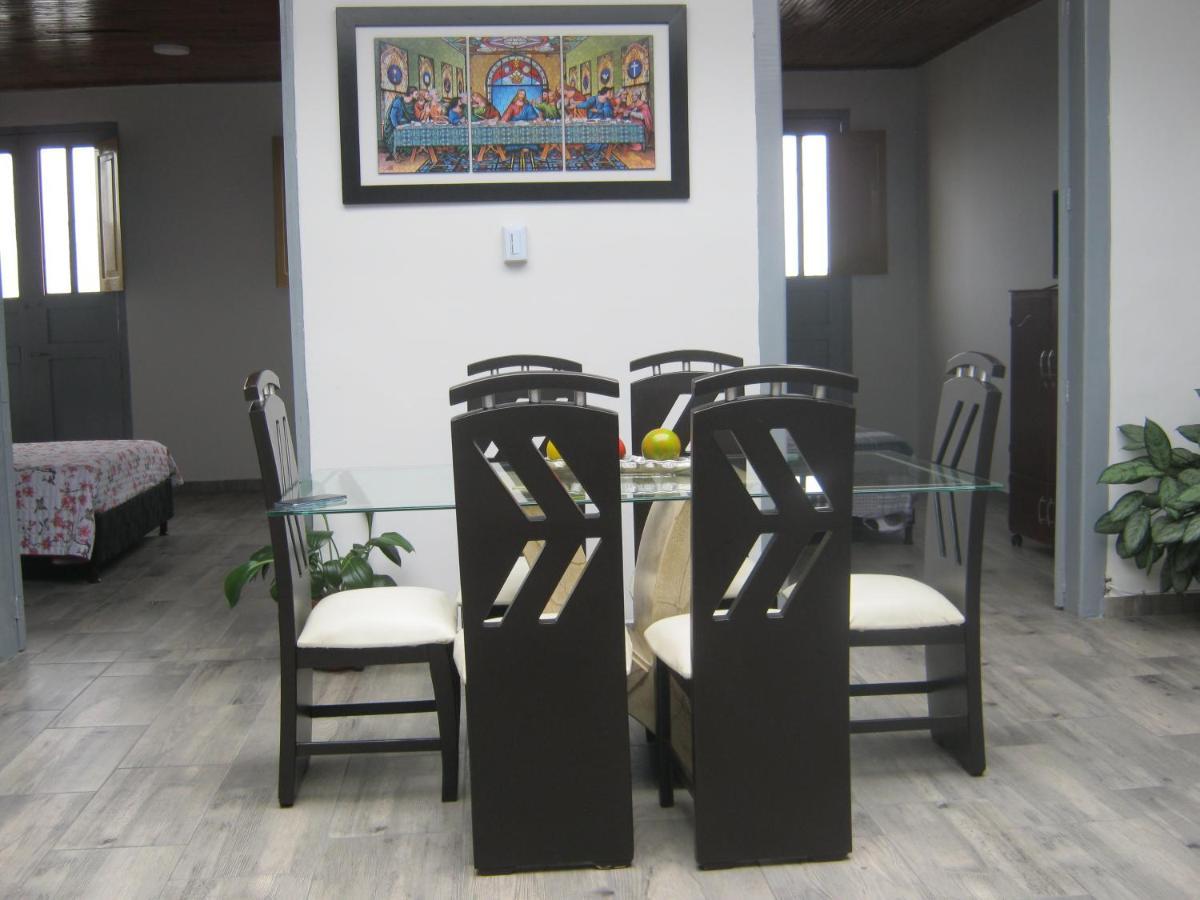 Angie'S House Bed & Breakfast Manizales Exterior photo